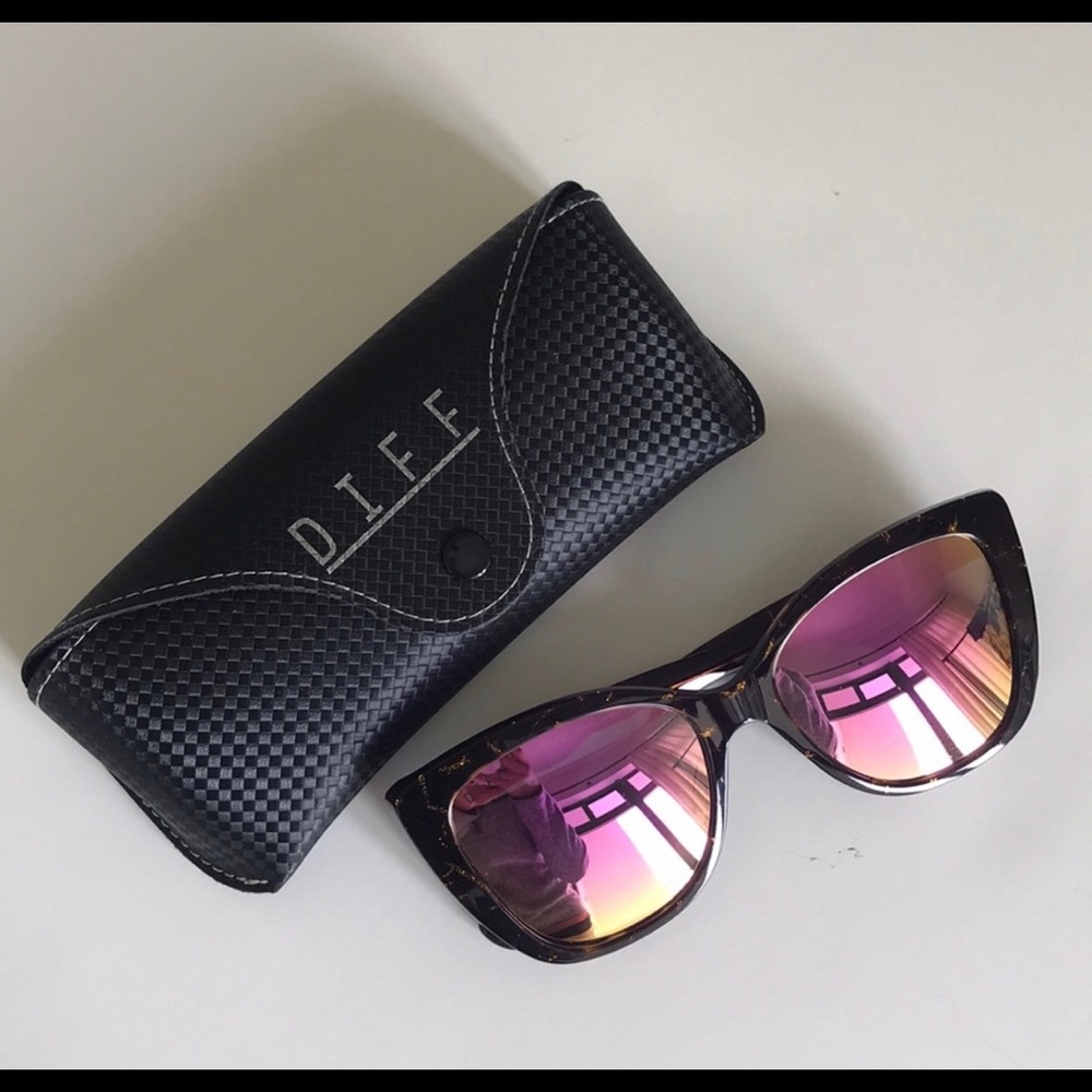 DIFF SUNGLASSES